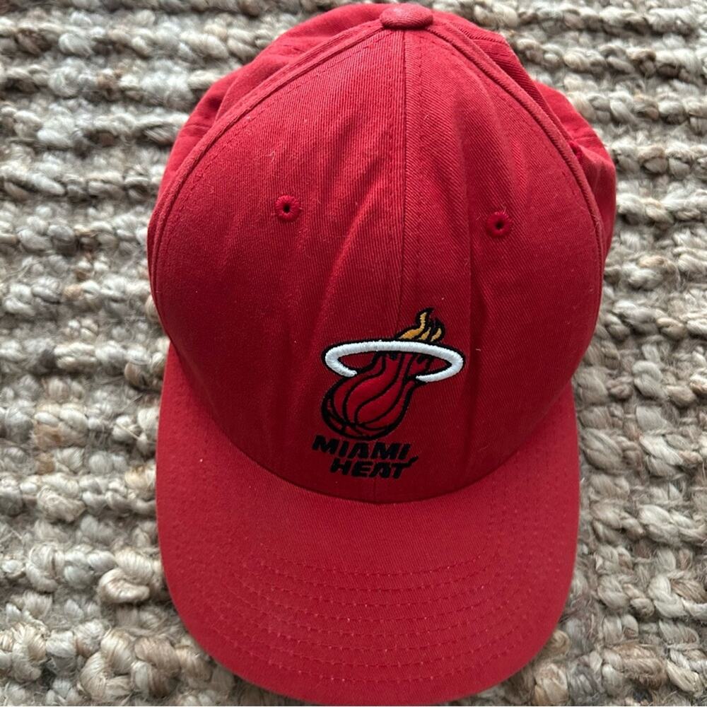 Vintage Reebok Miami Heat NBA Red Strapback Hat Cap Adjustable 100% Cotton Y2K